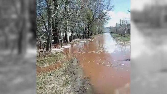 Fruchtige Flut: Saftfabrik überschwemmt Kleinstadt