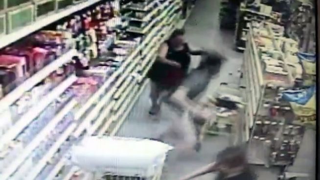 Kidnapping im Supermarkt: Mutter verprügelt Täter