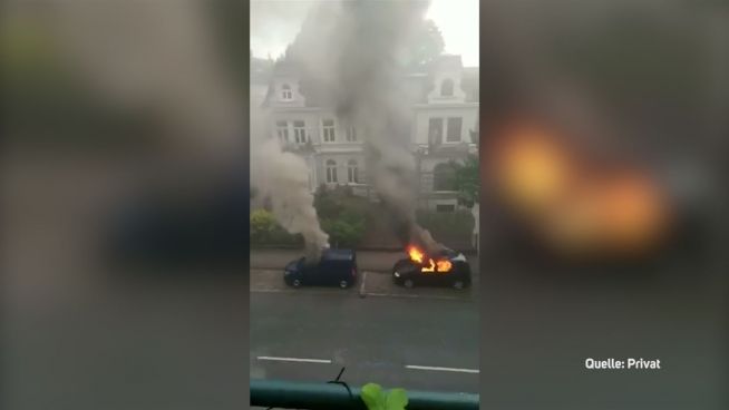 Eskalation in Hamburg: Videos zeigen Flammeninferno