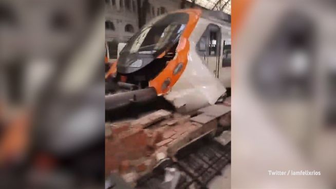 Fast 50 Verletzte: S-Bahn-Unglück in Barcelona