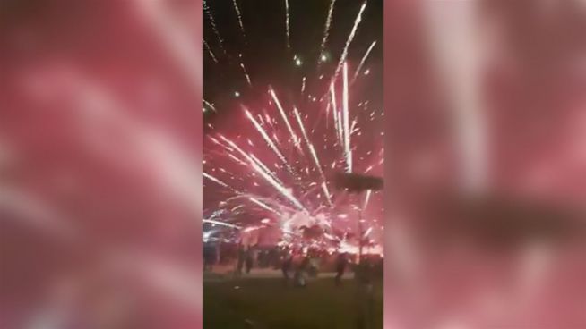 Malaysia: Feuerwerk explodiert in Menschenmenge