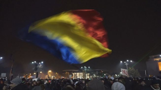 'Aufwachen': Rumänen fordern Präsidenten-Rücktritt